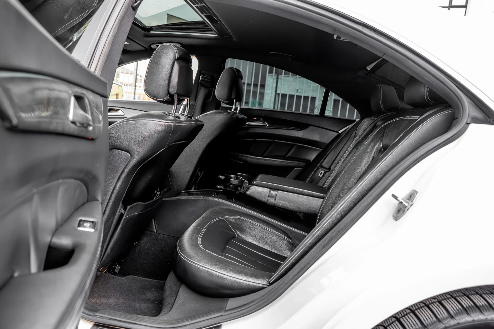 Mercedes-Benz CLS 350 CDI-AMG LINE-ПОДГРЕВ-AMBIENT-FULL LED-ЛЮК-TOP, снимка 12 - Автомобили и джипове - 55597407