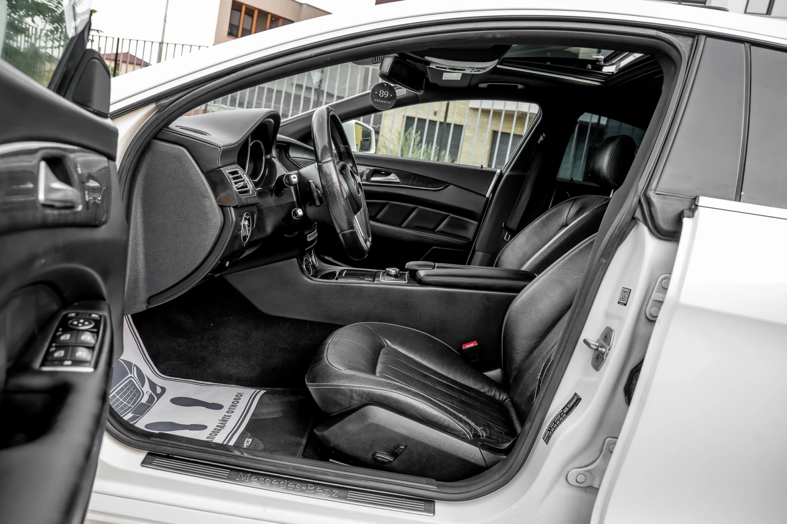Mercedes-Benz CLS 350 CDI-AMG LINE-ПОДГРЕВ-AMBIENT-FULL LED-ЛЮК-TOP, снимка 10 - Автомобили и джипове - 55597407