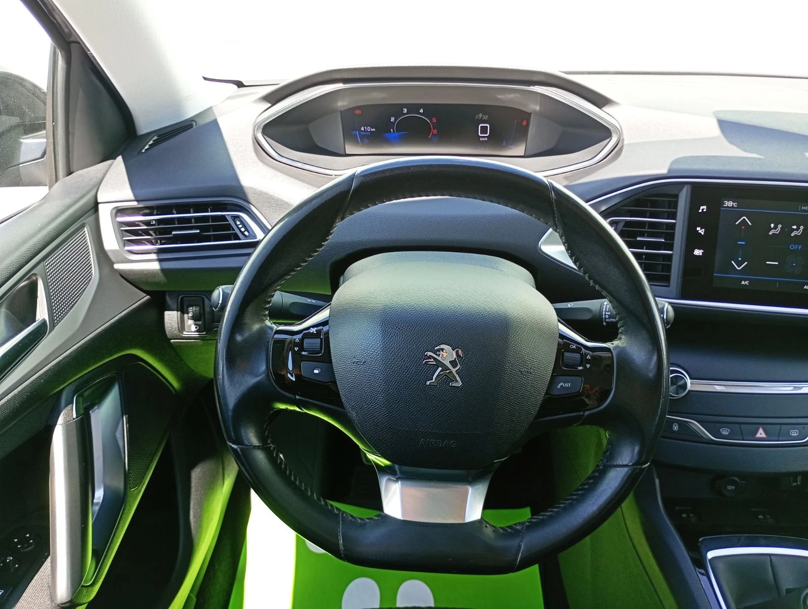 Peugeot 308 1.5HDI SW 131k.c., снимка 11 - Автомобили и джипове - 55833362