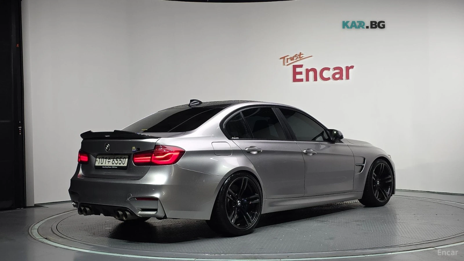 BMW M3 DCT* HARMAN KARDON* CARBON* КАМЕРА* ПОДГРЕВ* , снимка 2 - Автомобили и джипове - 55897291