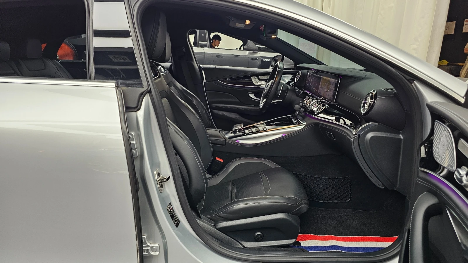 Mercedes-Benz AMG GT GT43 4Matic+ , снимка 11 - Автомобили и джипове - 56222295
