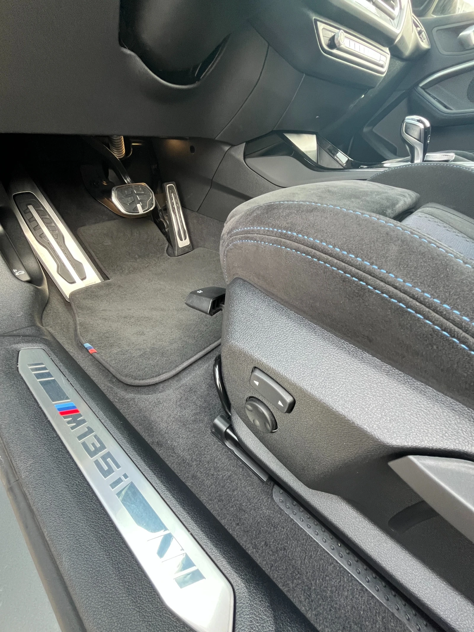BMW M135 Performance xDrive, снимка 5 - Автомобили и джипове - 56440237
