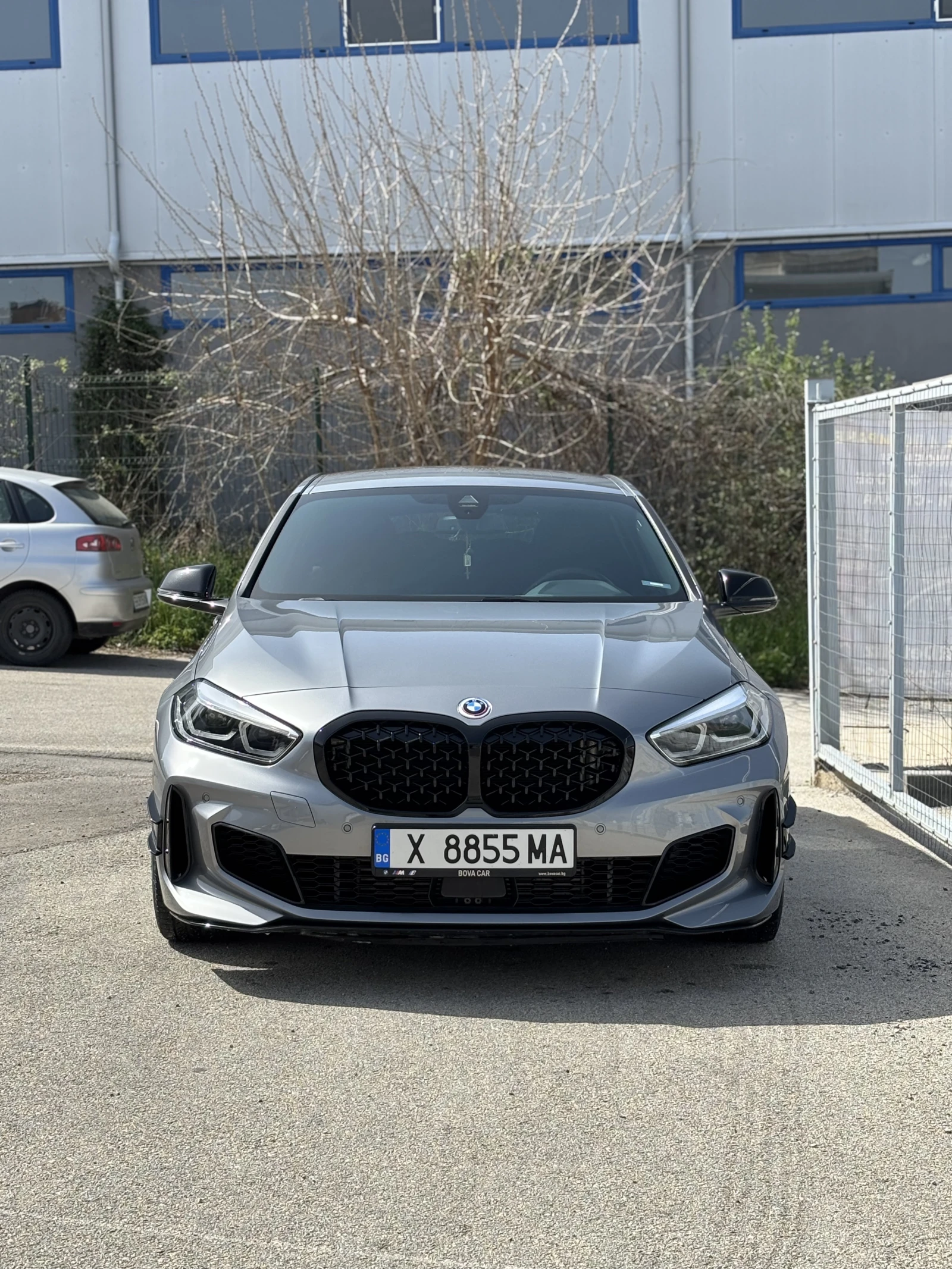 BMW M135 Performance xDrive, снимка 2 - Автомобили и джипове - 56440237