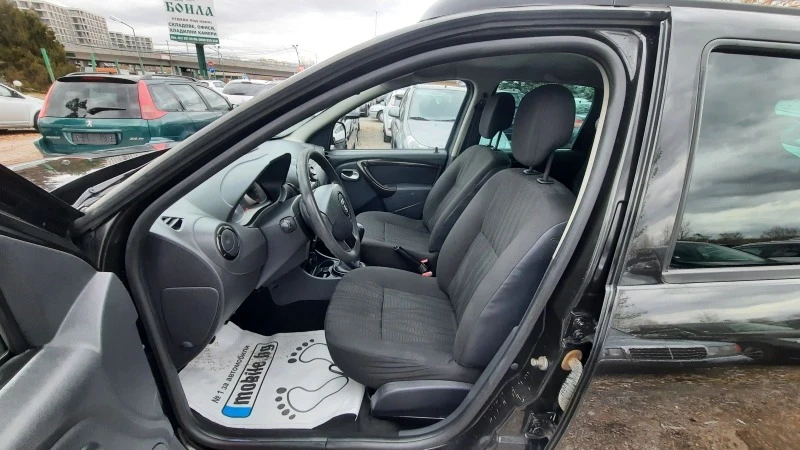 Dacia Duster 1.6i, снимка 9 - Автомобили и джипове - 43414491