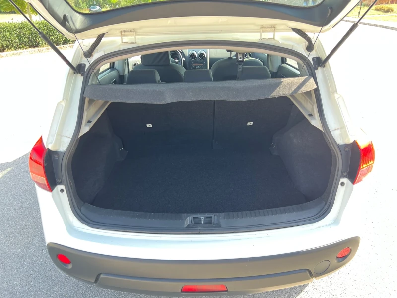 Nissan Qashqai 1.6I, снимка 5 - Автомобили и джипове - 51275800