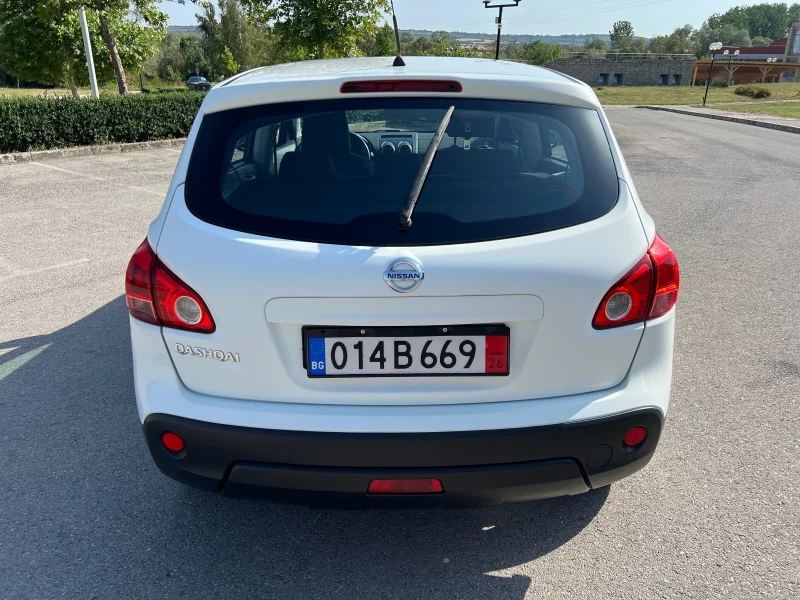 Nissan Qashqai 1.6I, снимка 4 - Автомобили и джипове - 51275800