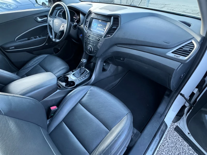 Hyundai Santa fe 2.2 CRDi 4WD ! 6+ 1 ! Premium !, снимка 11 - Автомобили и джипове - 52913176