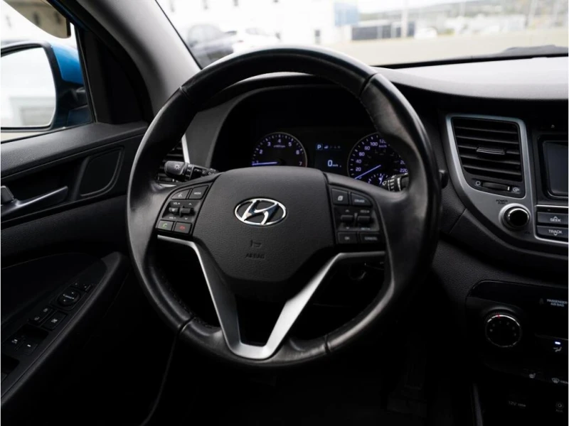 Hyundai Tucson * Awd 2.0l Premium * CARFAX * БЕЗ ПЪРВОНАЧАЛНА ВНО, снимка 11 - Автомобили и джипове - 52932094