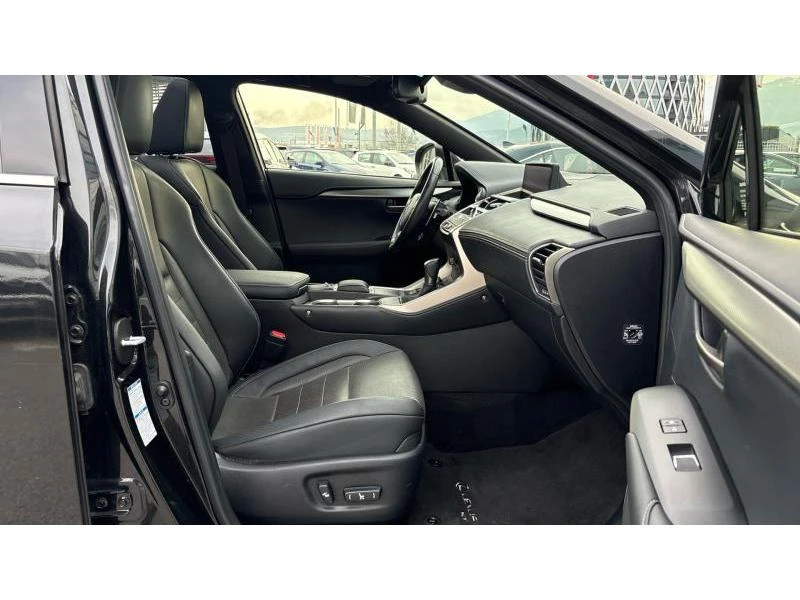 Lexus NX AWD F-SPORT - изображение 6