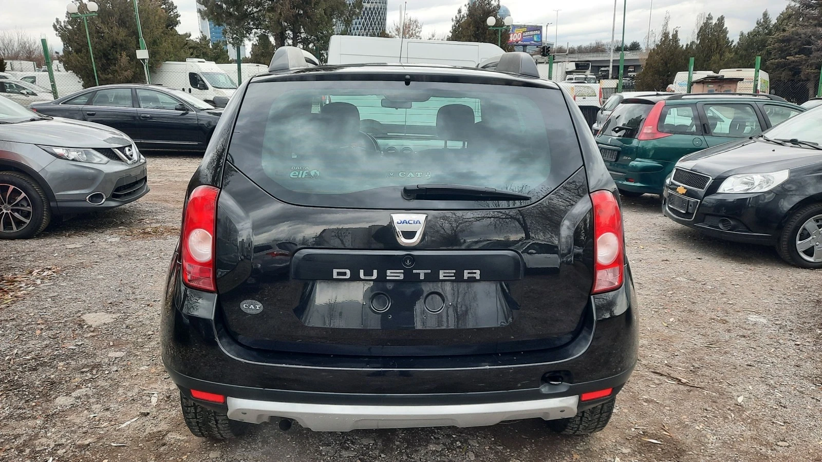 Dacia Duster 1.6i - изображение 6