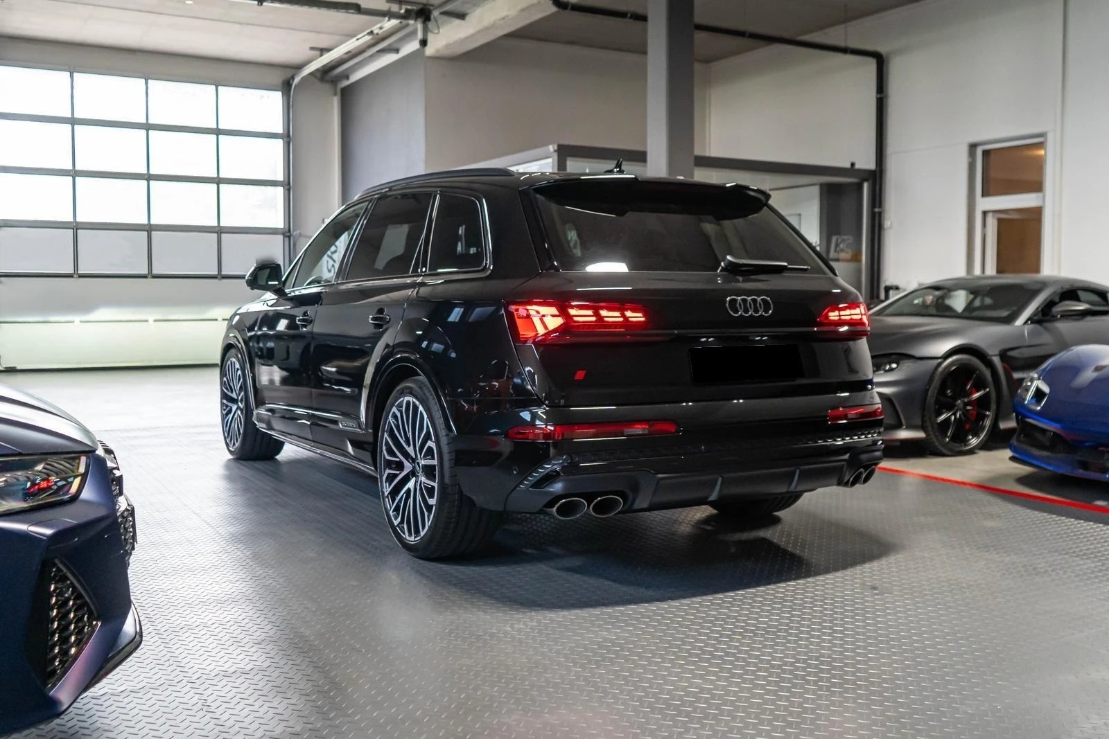 Audi SQ7 FACELIFT/ABT 650HP/CARBON/B&O/PANO/MATRIX/HEAD UP/ - изображение 4