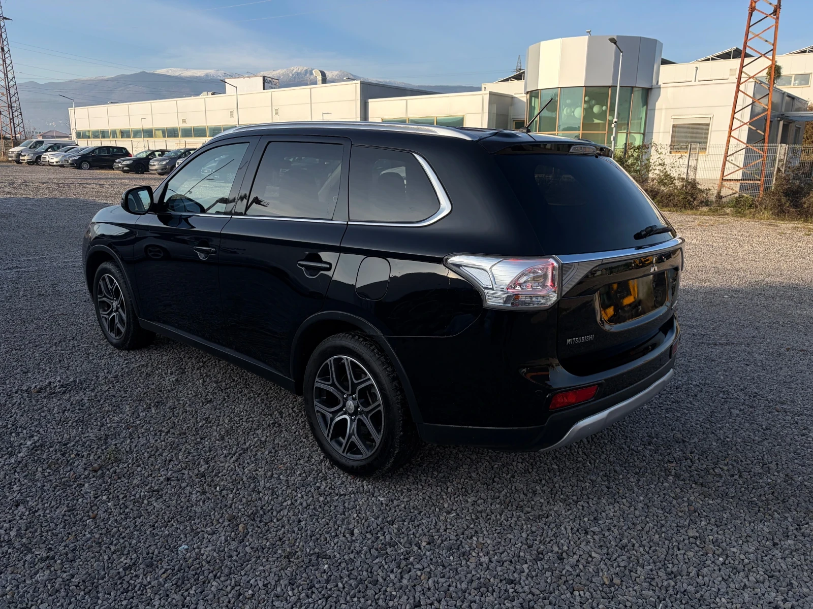 Mitsubishi Outlander 2.2DID-150 k.c. 4WD, Автоматик /6+ 1МЕСТА/ - изображение 4