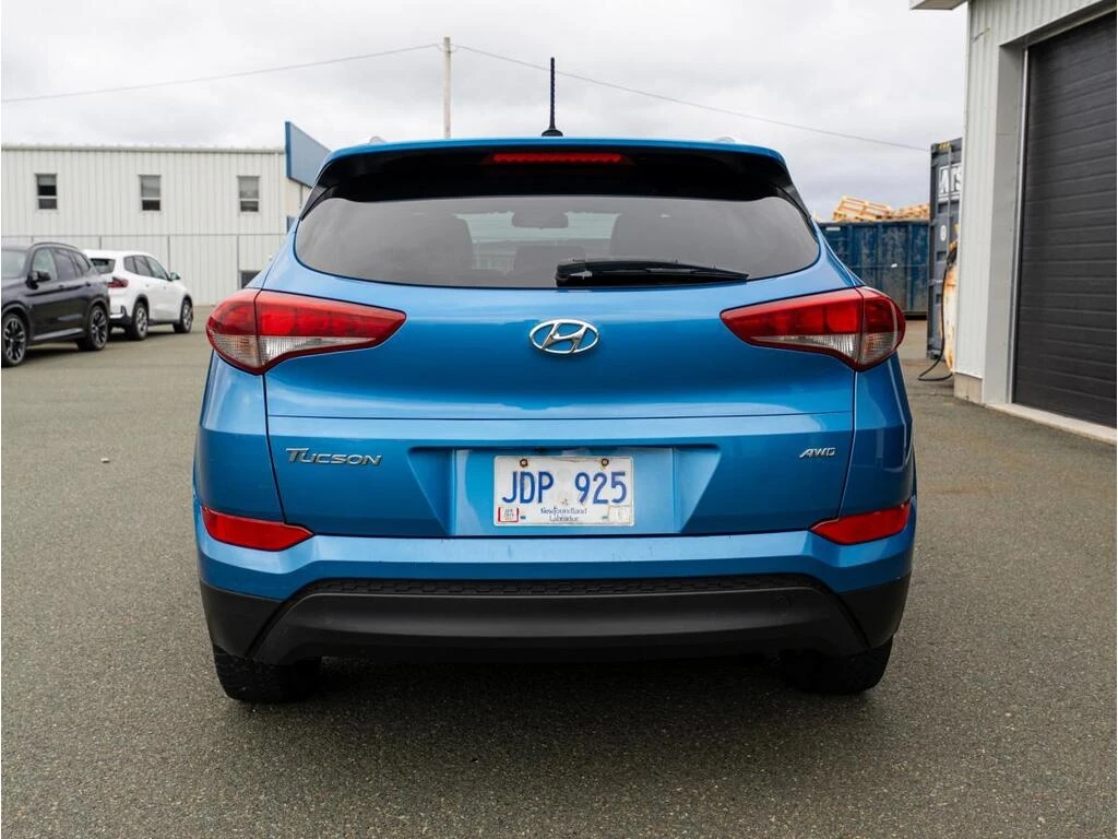 Hyundai Tucson * Awd 2.0l Premium * CARFAX * БЕЗ ПЪРВОНАЧАЛНА ВНО - изображение 5