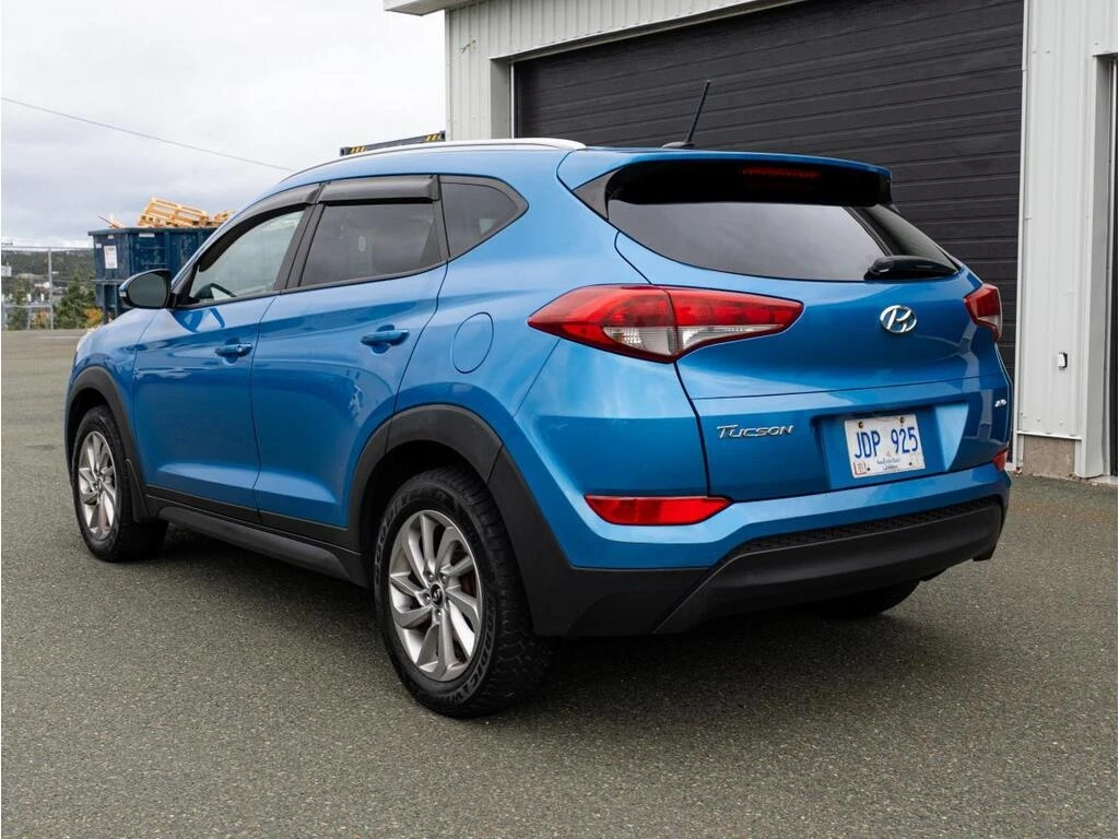 Hyundai Tucson * Awd 2.0l Premium * CARFAX * БЕЗ ПЪРВОНАЧАЛНА ВНО - изображение 4