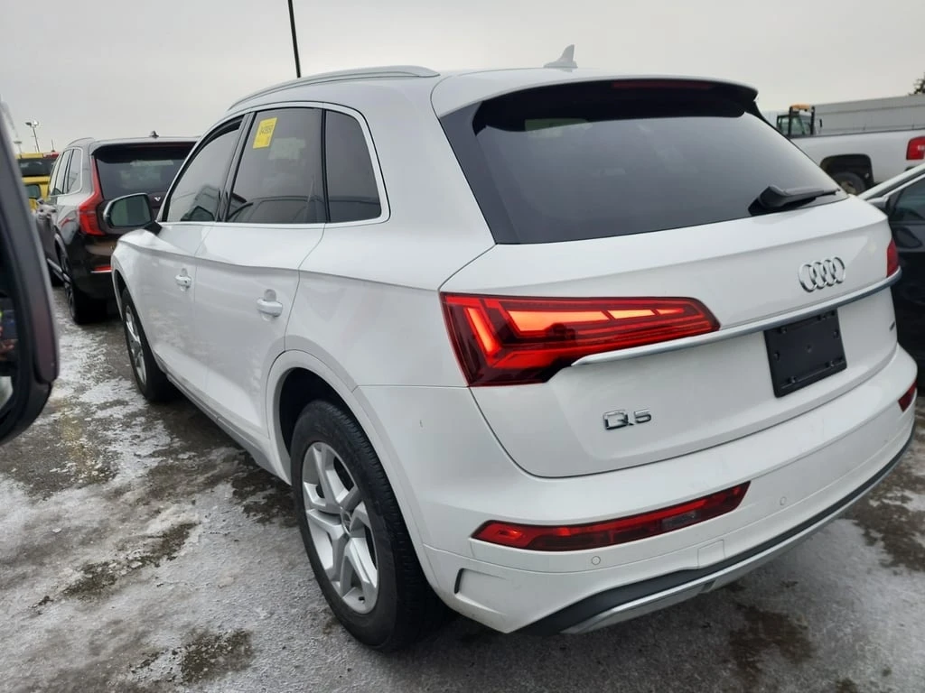 Audi Q5 * Komfort * Quattro * Подгреви * CARFAX *  - изображение 4