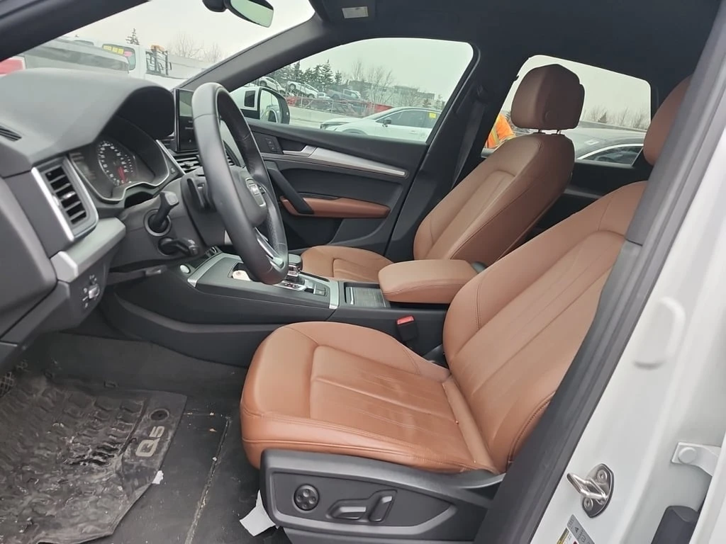 Audi Q5 * Komfort * Quattro * Подгреви * CARFAX *  - изображение 5