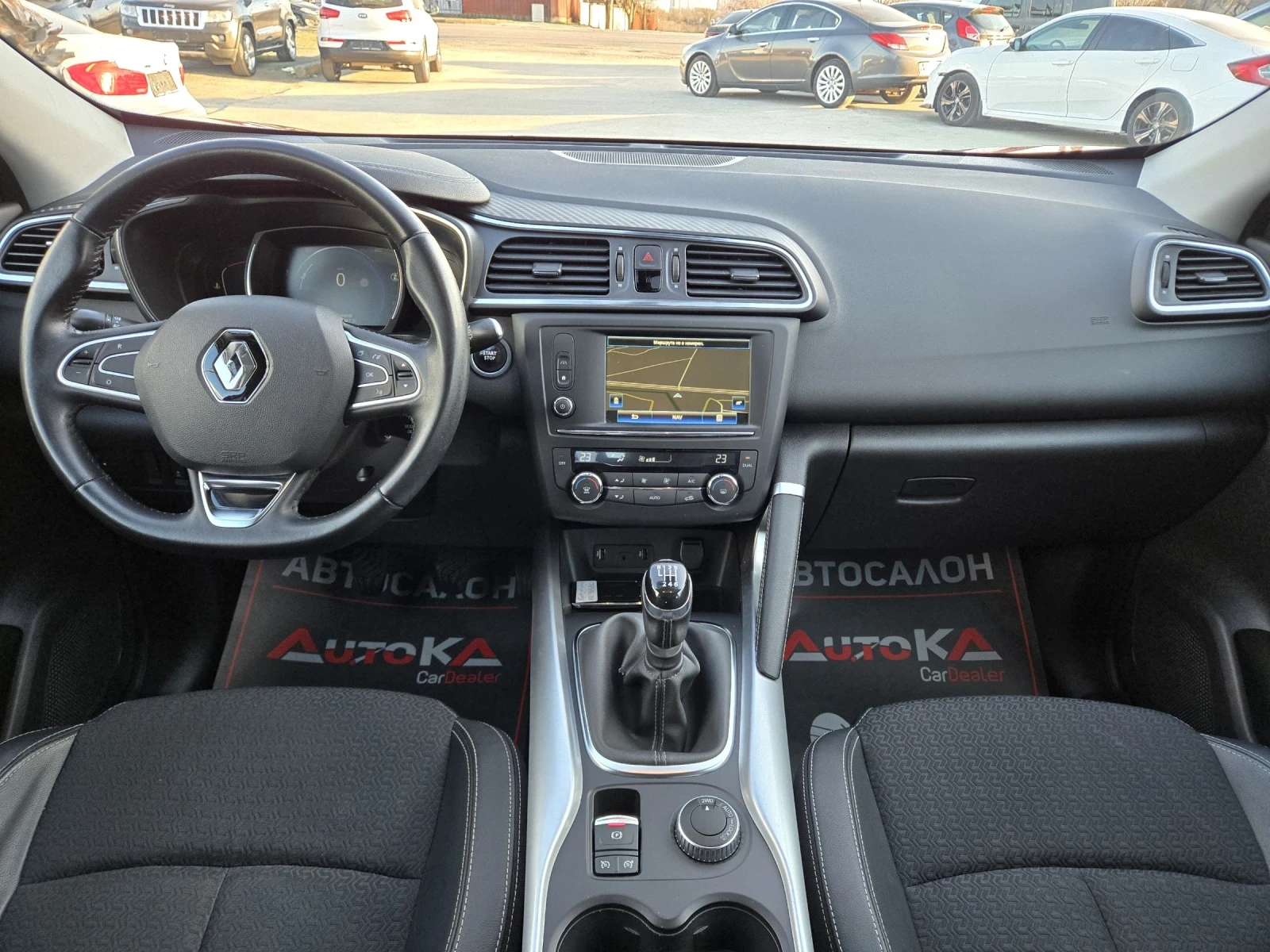 Renault Kadjar 1.6dci-131кс= 4х4= 6СК= АВТОПИЛОТ= НАВИ= СЕРВ.ИСТО, снимка 12 - Автомобили и джипове - 53821154