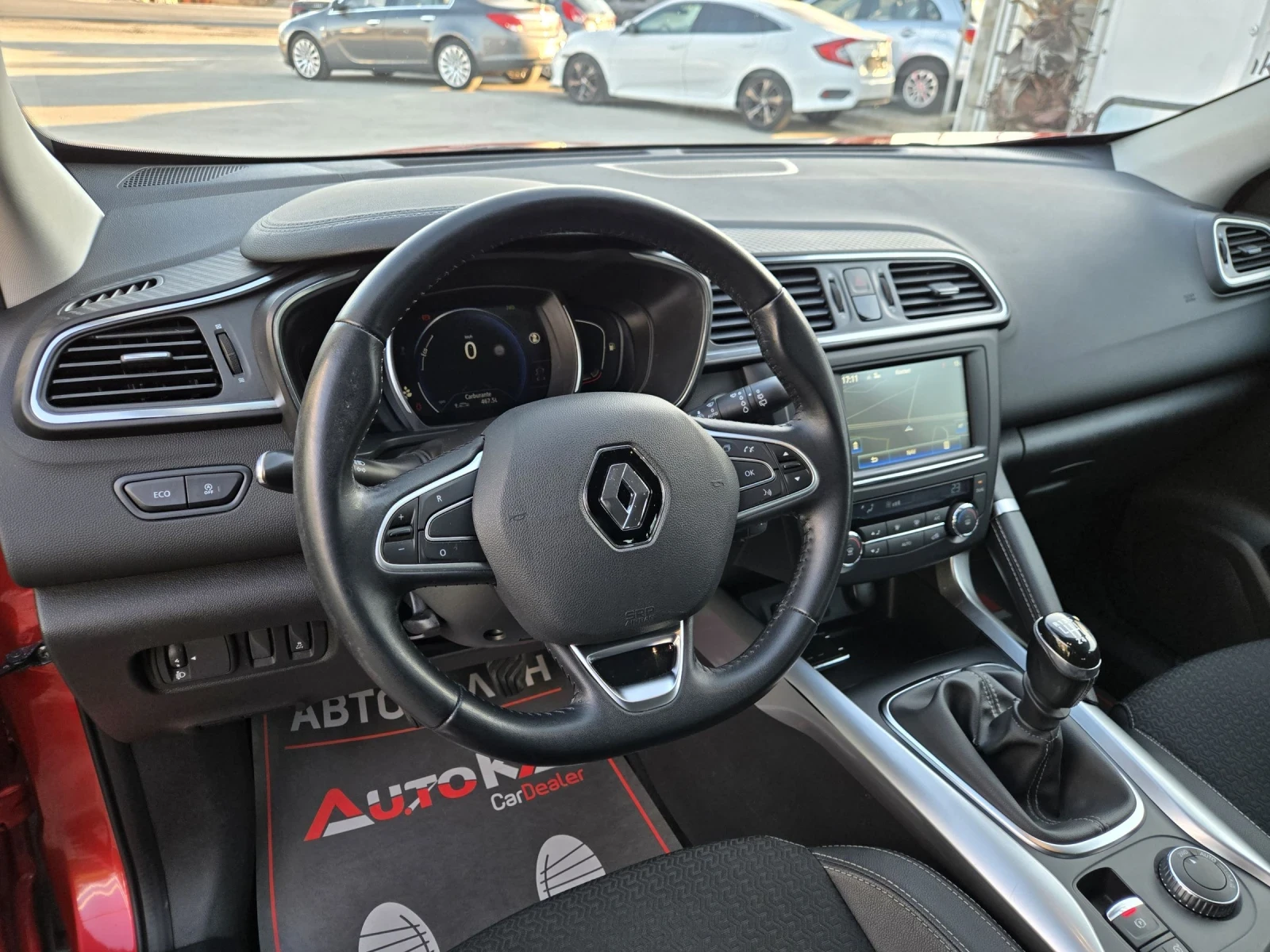 Renault Kadjar 1.6dci-131кс= 4х4= 6СК= АВТОПИЛОТ= НАВИ= СЕРВ.ИСТО, снимка 8 - Автомобили и джипове - 53821154