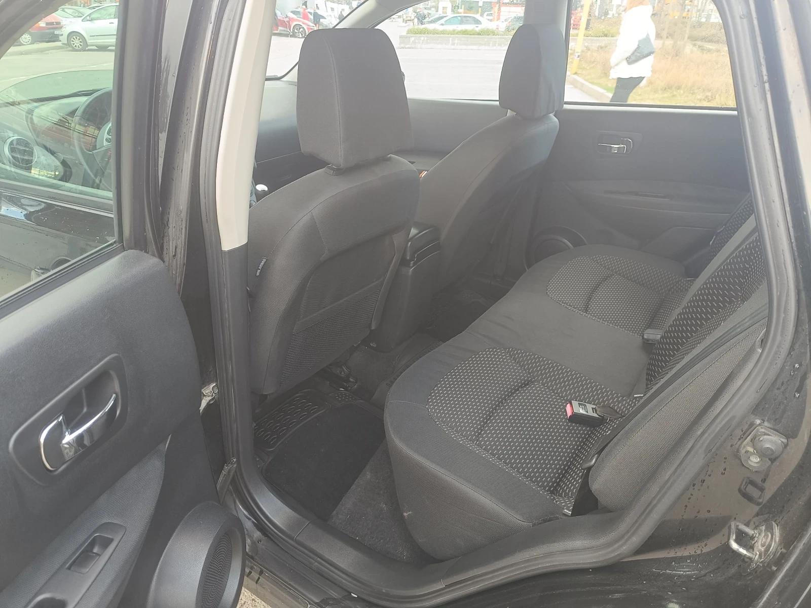 Nissan Qashqai 2.0 Газ - Бензин , снимка 6 - Автомобили и джипове - 53990274