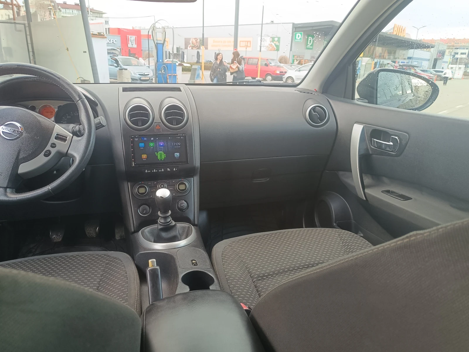 Nissan Qashqai 2.0 Газ - Бензин , снимка 8 - Автомобили и джипове - 53990274
