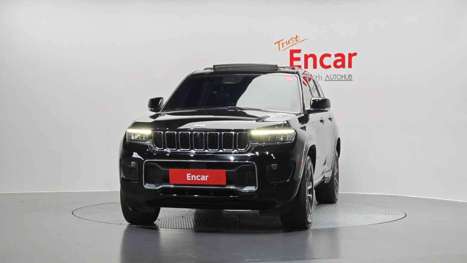 Jeep Grand cherokee 3.6 Overland, снимка 2 - Автомобили и джипове - 54456896