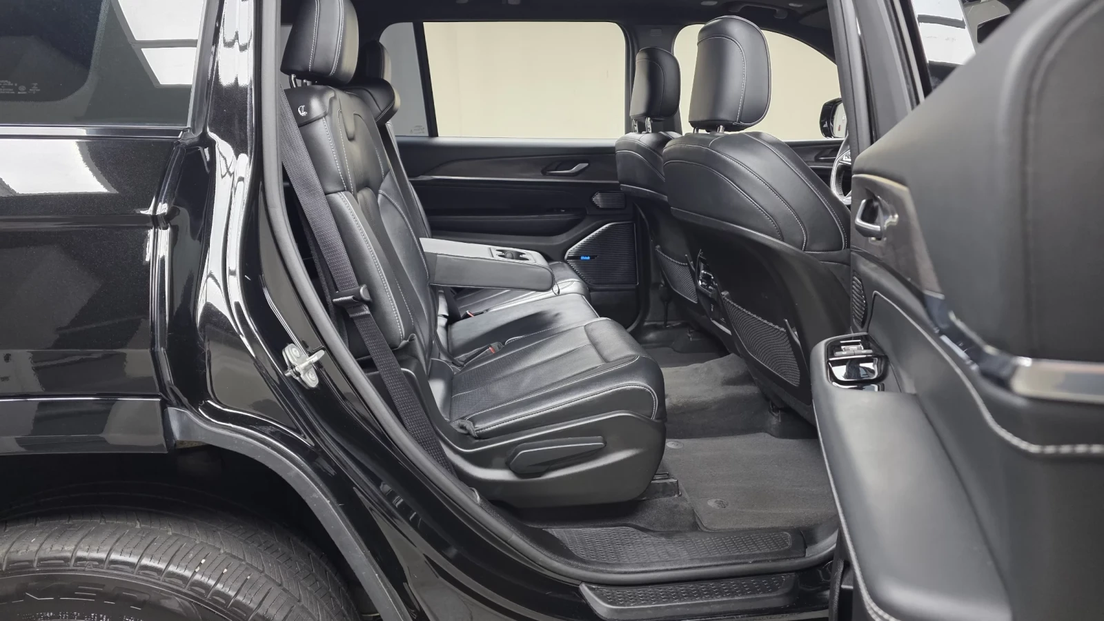 Jeep Grand cherokee 3.6 Overland, снимка 9 - Автомобили и джипове - 54456896