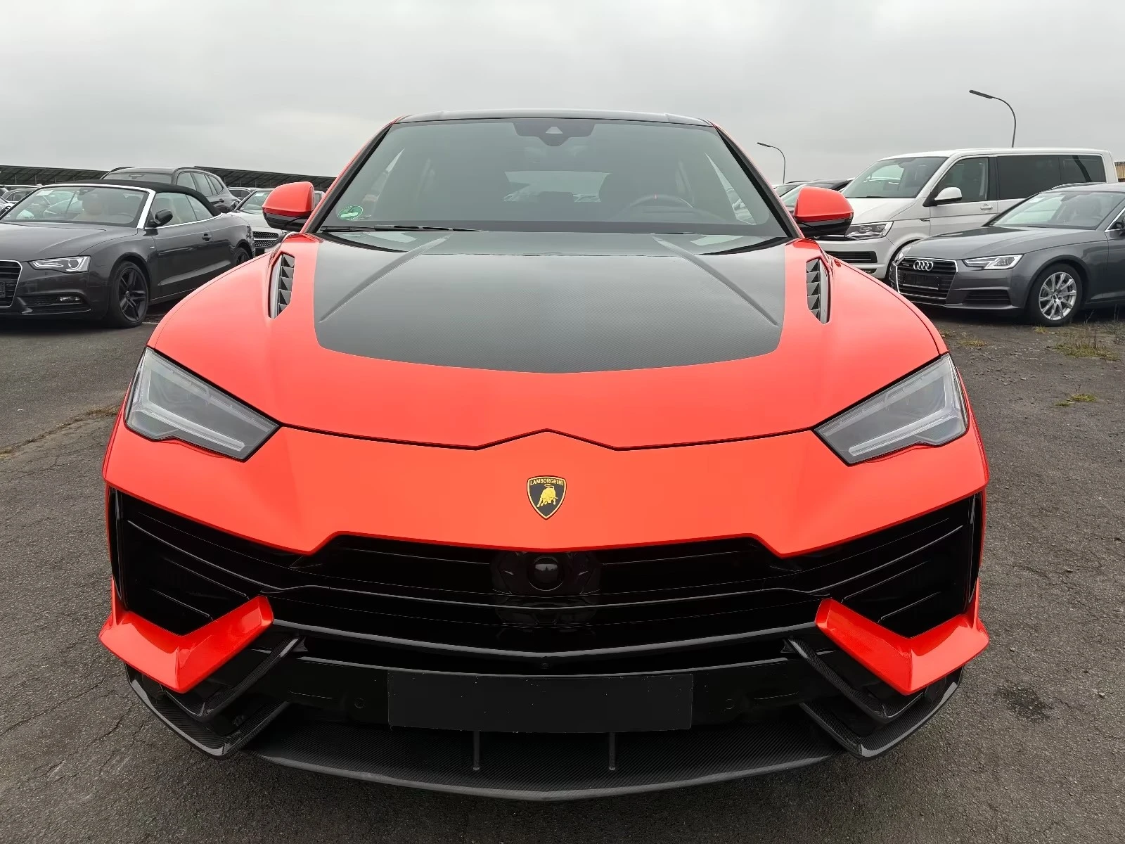 Lamborghini Urus Performante Carbon, снимка 2 - Автомобили и джипове - 54616327