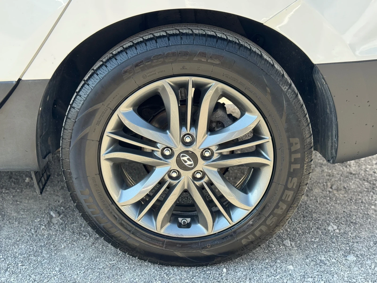 Hyundai IX35 1.7CRDI FACELIFT* ЛИЗИНГ* БАРТЕР, снимка 9 - Автомобили и джипове - 55099186