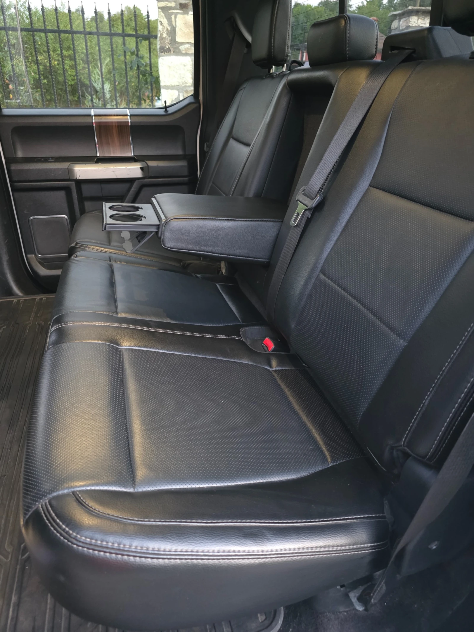 Ford F150 5.0 V8 LARIAT, снимка 10 - Автомобили и джипове - 55944211