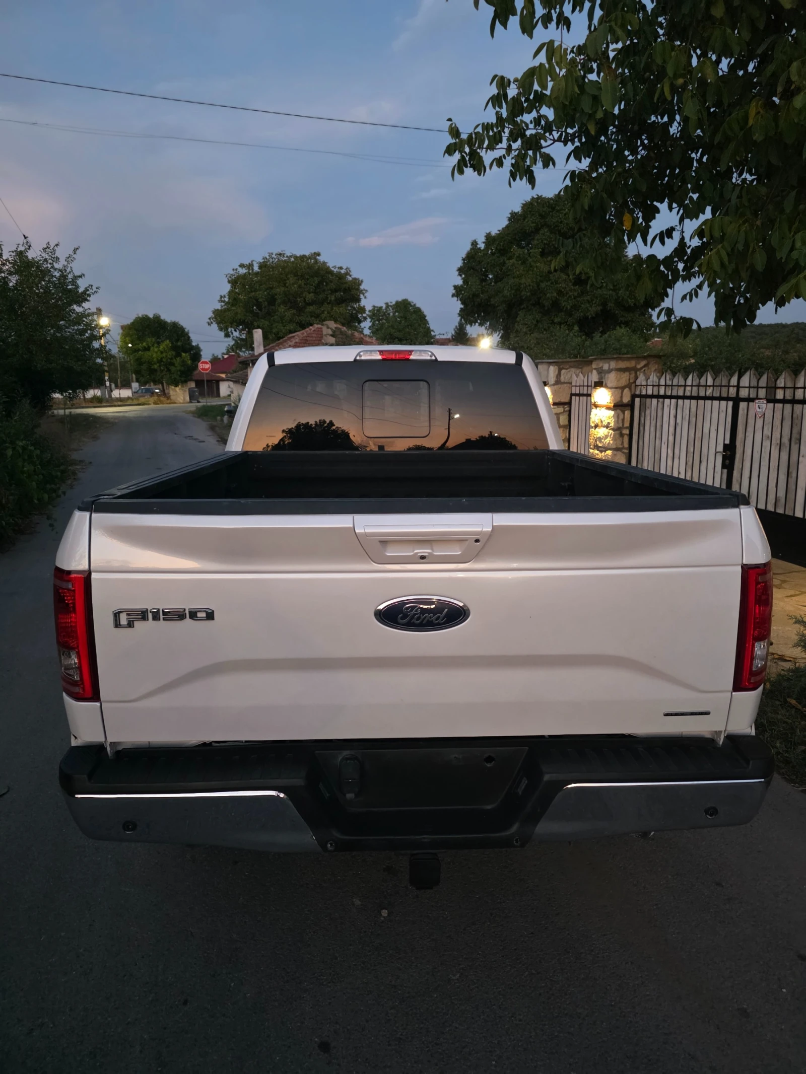 Ford F150 5.0 V8 LARIAT, снимка 6 - Автомобили и джипове - 55944211