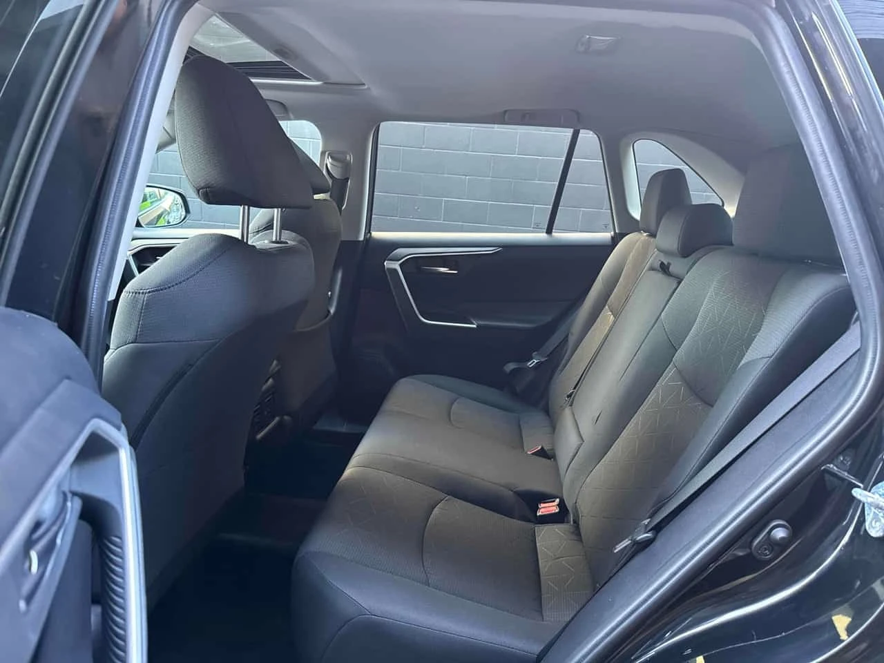 Toyota Rav4 * XLE * АВТОКРЕДИТ БЕЗ ПЪРВОНАЧАЛНА ВНОСКА* , снимка 11 - Автомобили и джипове - 56164403
