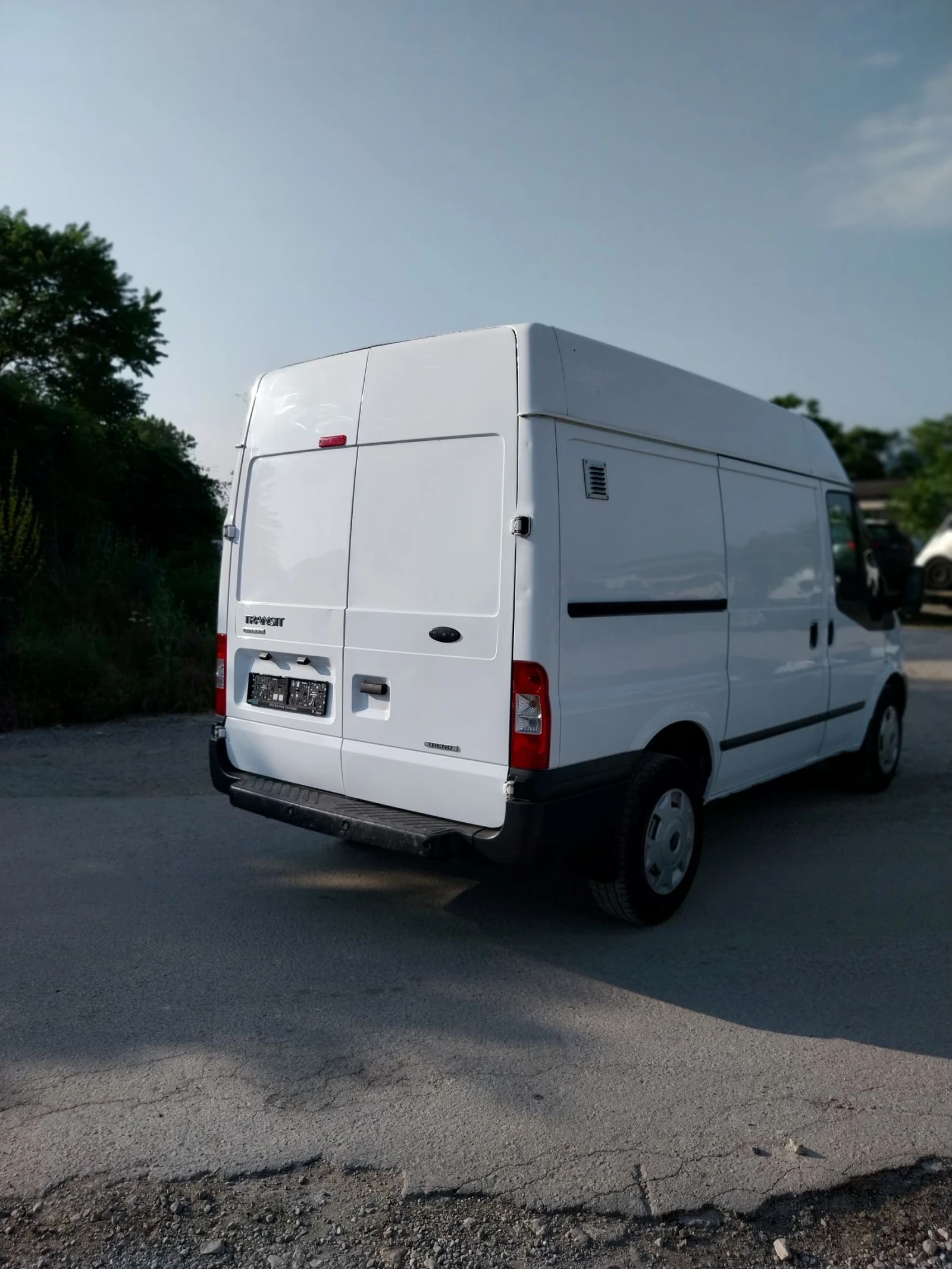 Ford Transit 2.2 - изображение 3