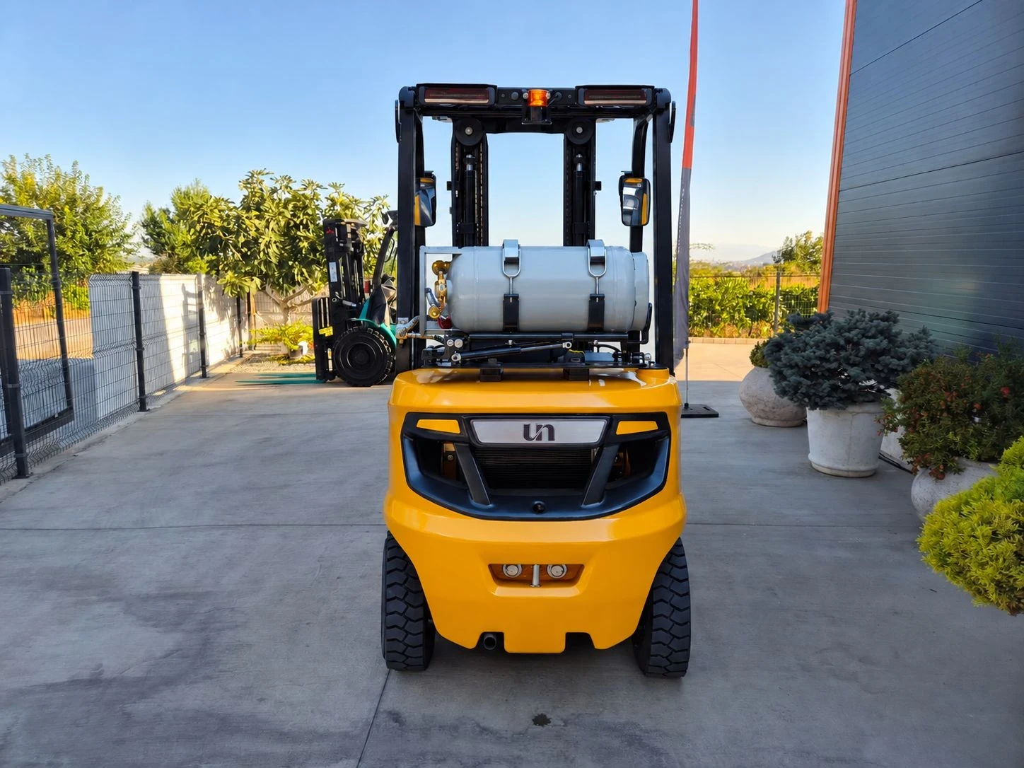 Мотокар UniCarriers UN* * 3.5 Т* * ГАЗ+ БЕНЗИН* * АВТОМАТ* * НОВ !, снимка 4 - Индустриална техника - 56138321