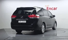 Toyota Sienna 3.5 AWD, снимка 2