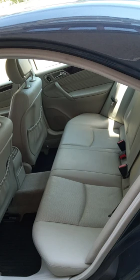 Mercedes-Benz C 200, снимка 4
