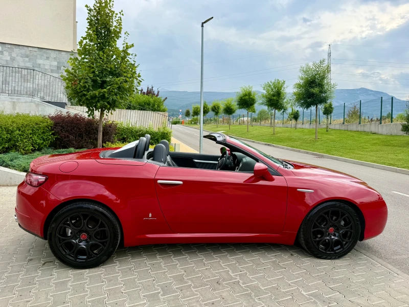 Alfa Romeo Spider 2.2 JTS УНИКАТ !!!, снимка 11 - Автомобили и джипове - 40432038