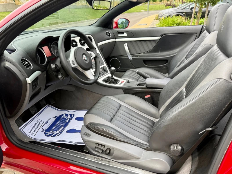 Alfa Romeo Spider 2.2 JTS УНИКАТ !!!, снимка 12 - Автомобили и джипове - 40432038