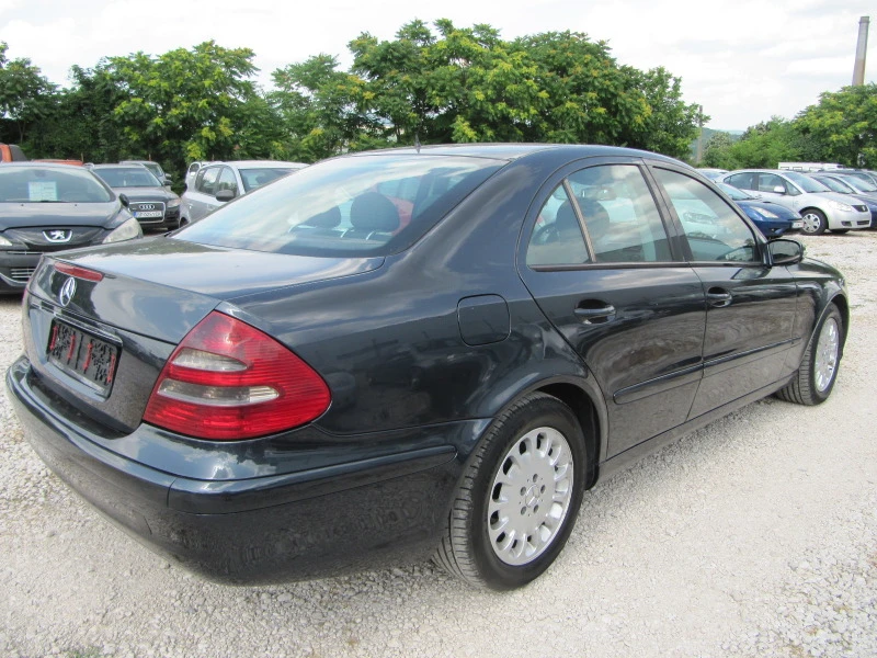 Mercedes-Benz E 220 2.2CDI-150к-АВТОМАТ, снимка 5 - Автомобили и джипове - 46385200