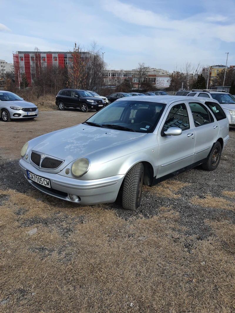 Lancia Lybra 1.9 JTD, снимка 2 - Автомобили и джипове - 49130089