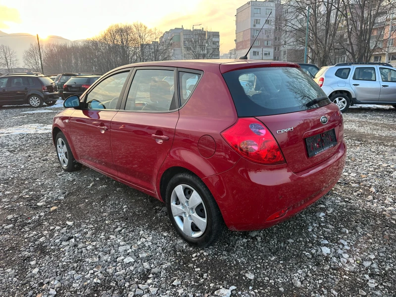 Kia Ceed 1.6CRDI 116kc, снимка 5 - Автомобили и джипове - 49269723