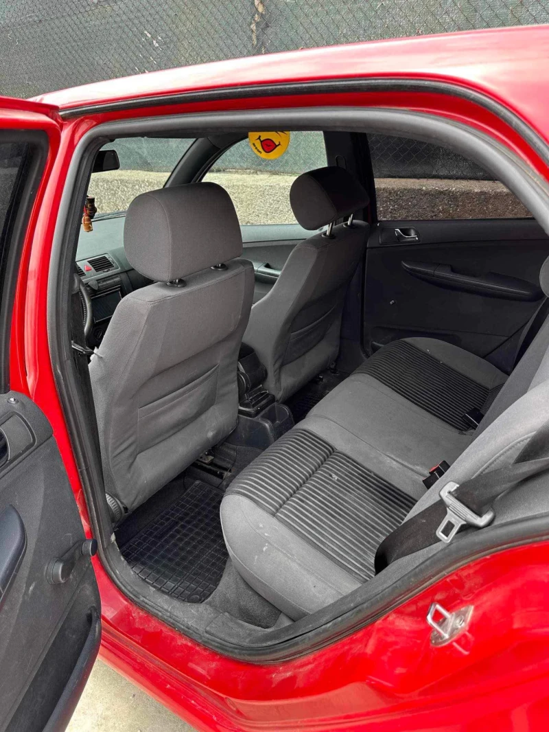 Skoda Fabia, снимка 9 - Автомобили и джипове - 52893201