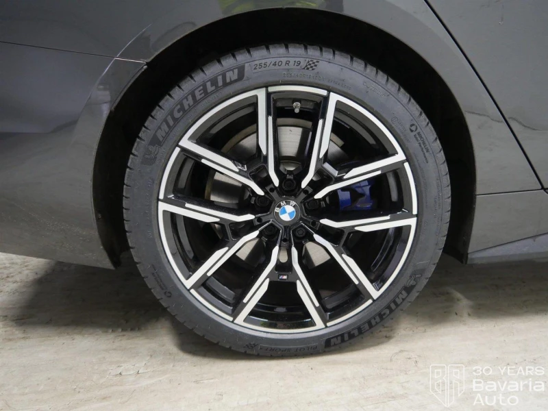 BMW i4 40 xDrive M Sport Paket, снимка 15 - Автомобили и джипове - 52835413