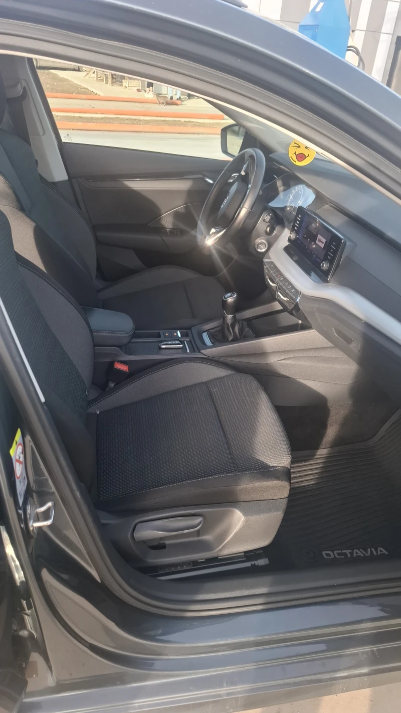 Skoda Octavia, снимка 9 - Автомобили и джипове - 53073020