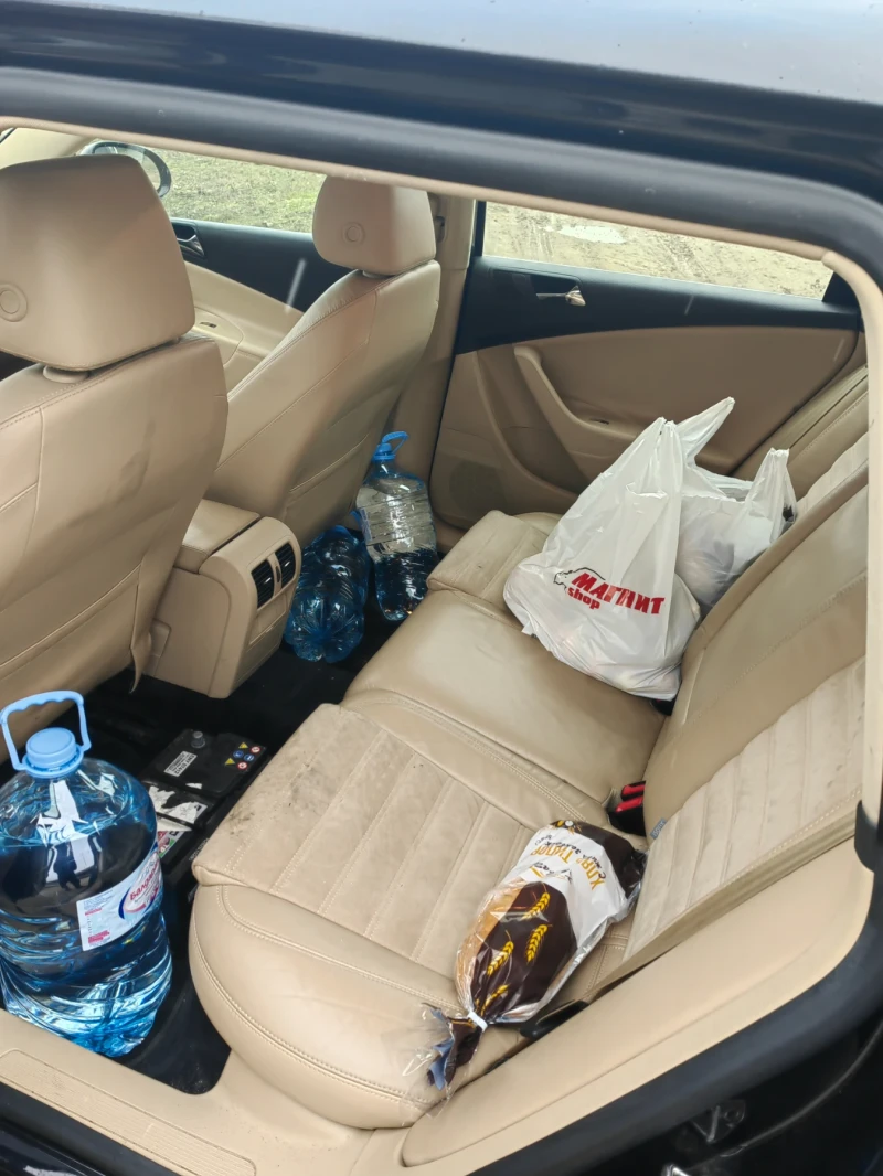 VW Passat FSI, снимка 14 - Автомобили и джипове - 53166370