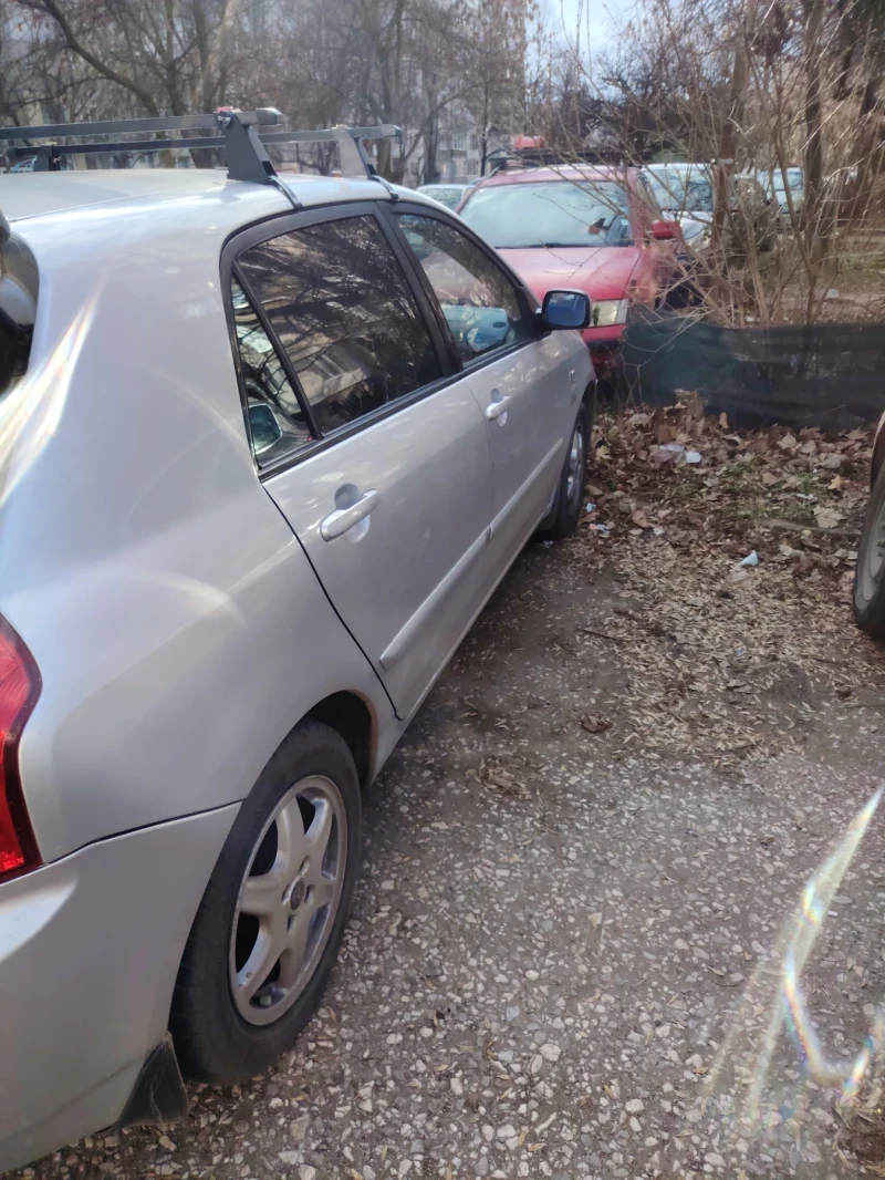 Toyota Corolla, снимка 12 - Автомобили и джипове - 53210334