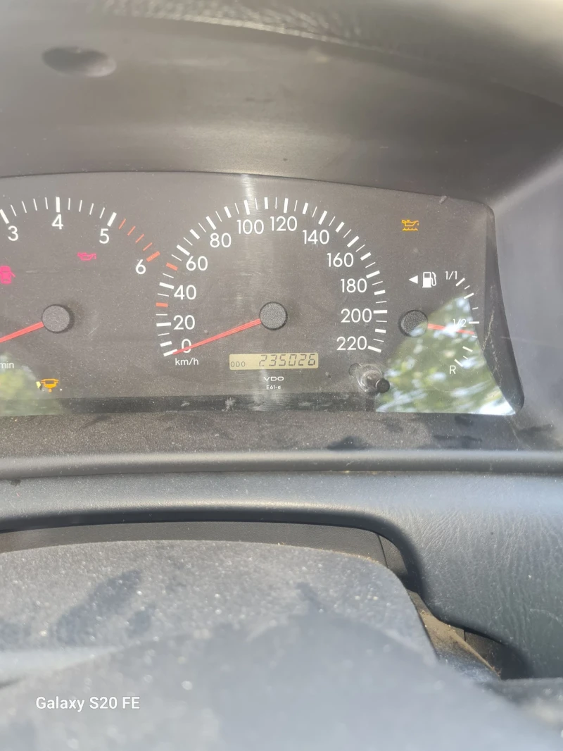 Toyota Corolla, снимка 8 - Автомобили и джипове - 53210334