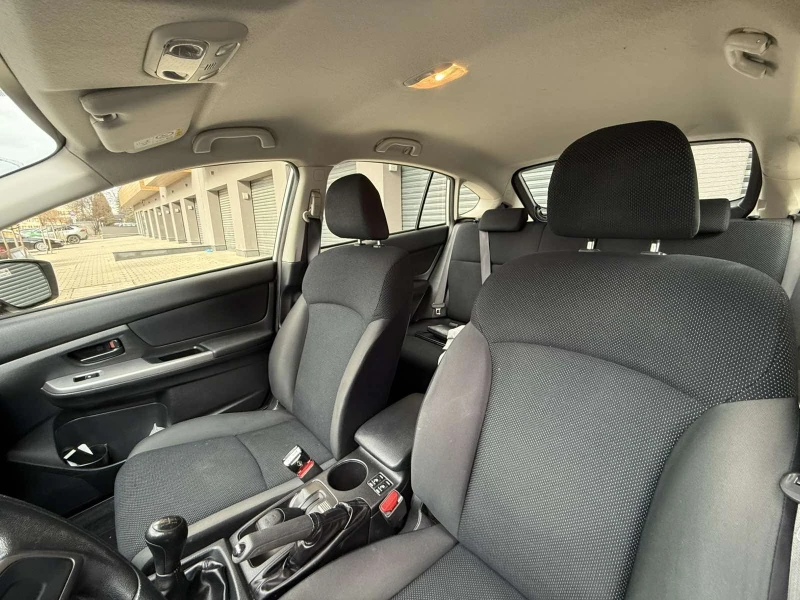 Subaru Impreza 1.6* КАСКО* РЕАЛНИ КМ* ПЕРФЕКТНА, снимка 10 - Автомобили и джипове - 53447303