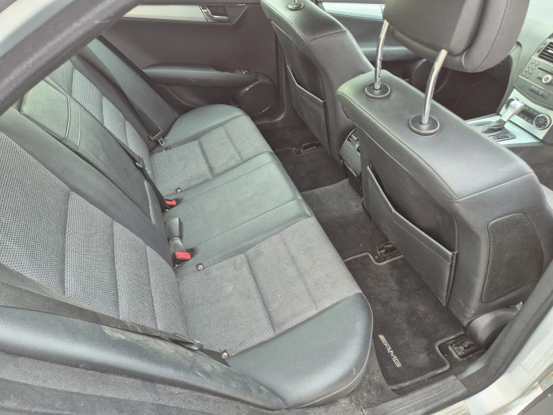 Mercedes-Benz C 220 AMG, снимка 10 - Автомобили и джипове - 53594627