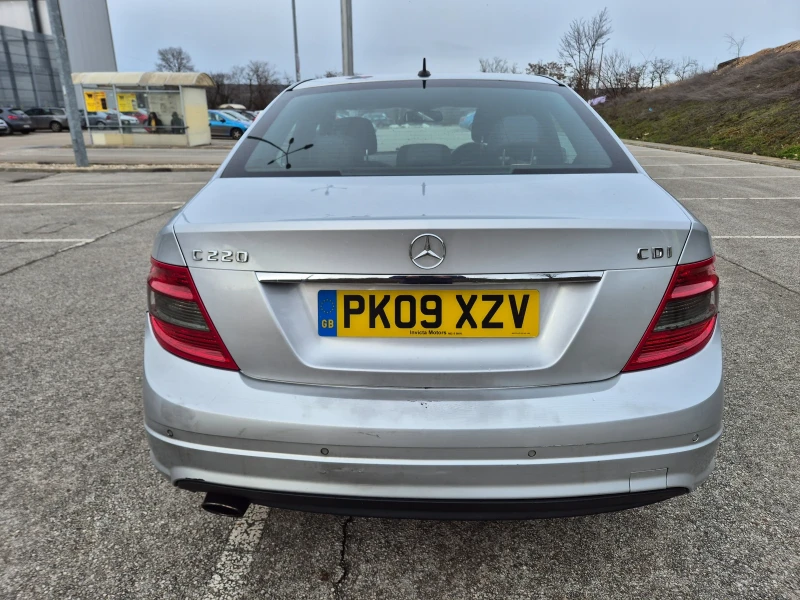 Mercedes-Benz C 220 AMG, снимка 4 - Автомобили и джипове - 53594627