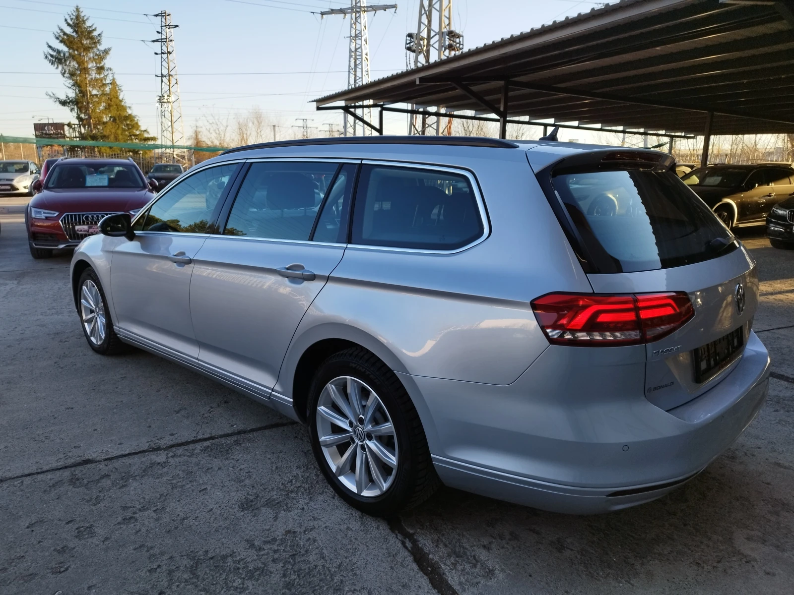 VW Passat 2.0TDI DSG - изображение 6